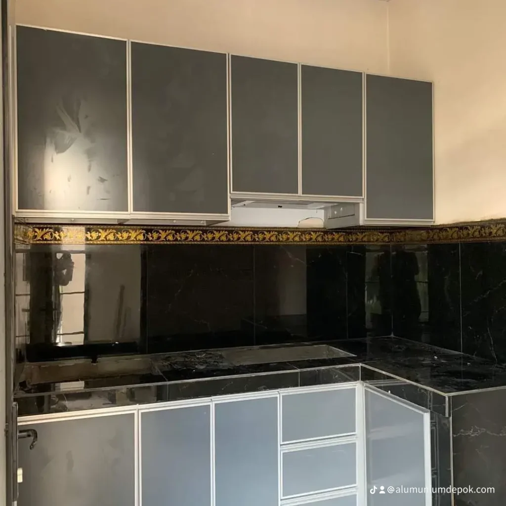 kitchen-set-aluminium