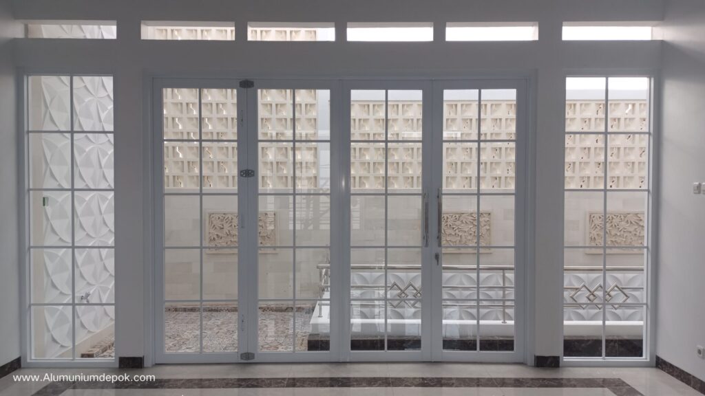 Pintu Lipat Variasi Ornamen